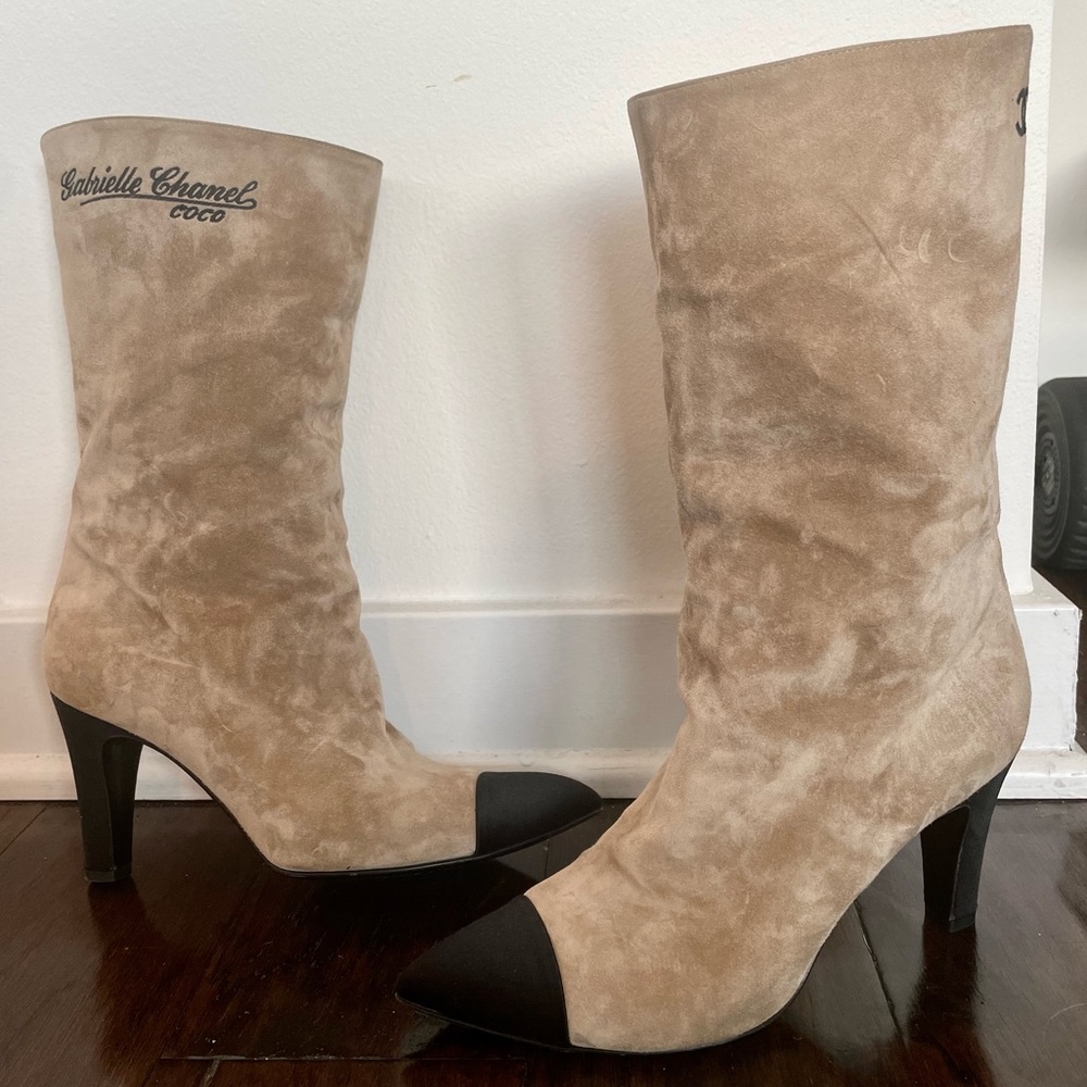 CHANEL Boots